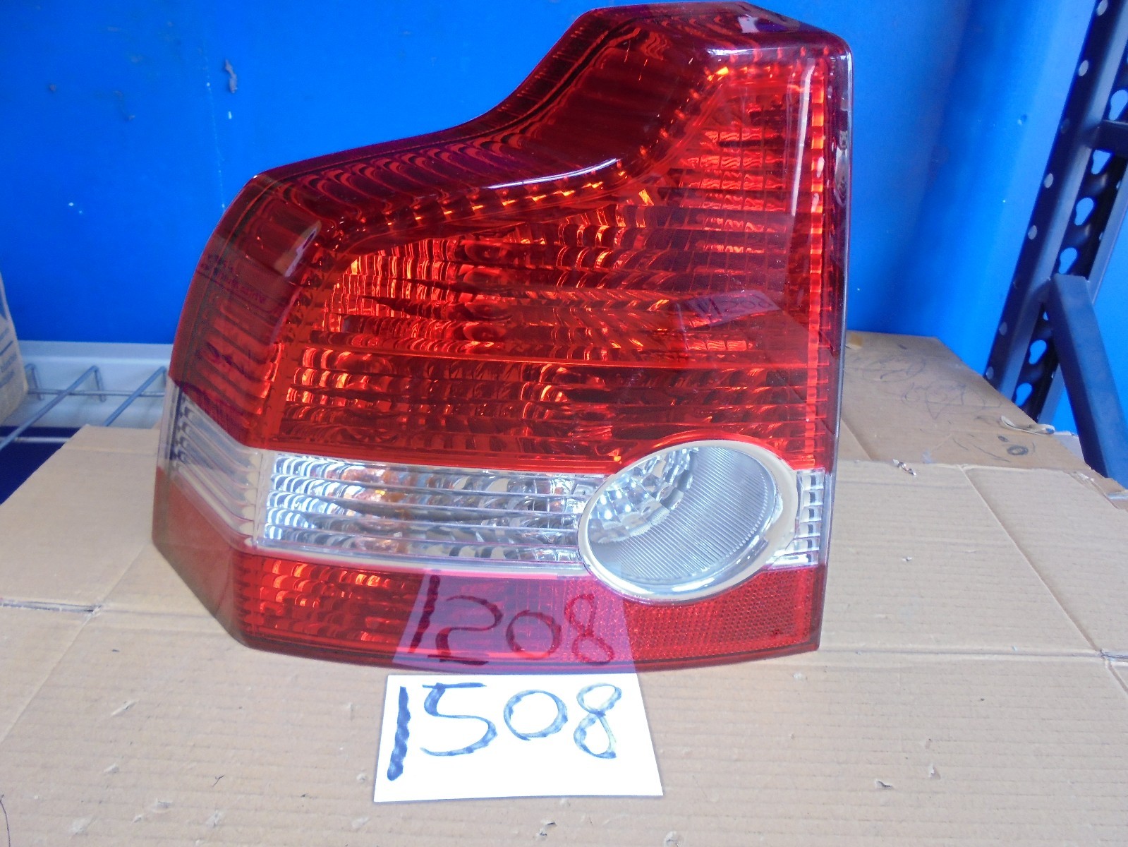 04 05 06 07 Volvo S40 DRIVER Side tail light Used rear Lamp #1508
