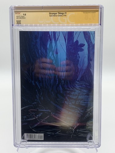 STRANGER THINGS #1 CGC SS 9.8 SIGNED 4X BY BROWN QUINN ASTIN & VAN DIEN - Picture 4 of 4
