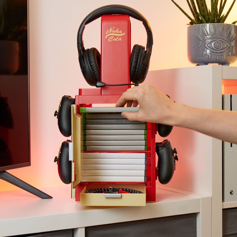 Numskull Official Fallout 'Nuka-Cola' Gaming Locker (LED Version