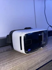 Zeiss VR ONE Plus Headset - Open BOX