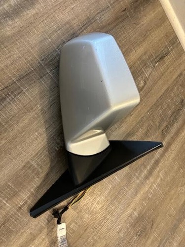 2008-2011 Cadillac CTS RIGHT Side Mirror SILVER - Picture 3 of 5