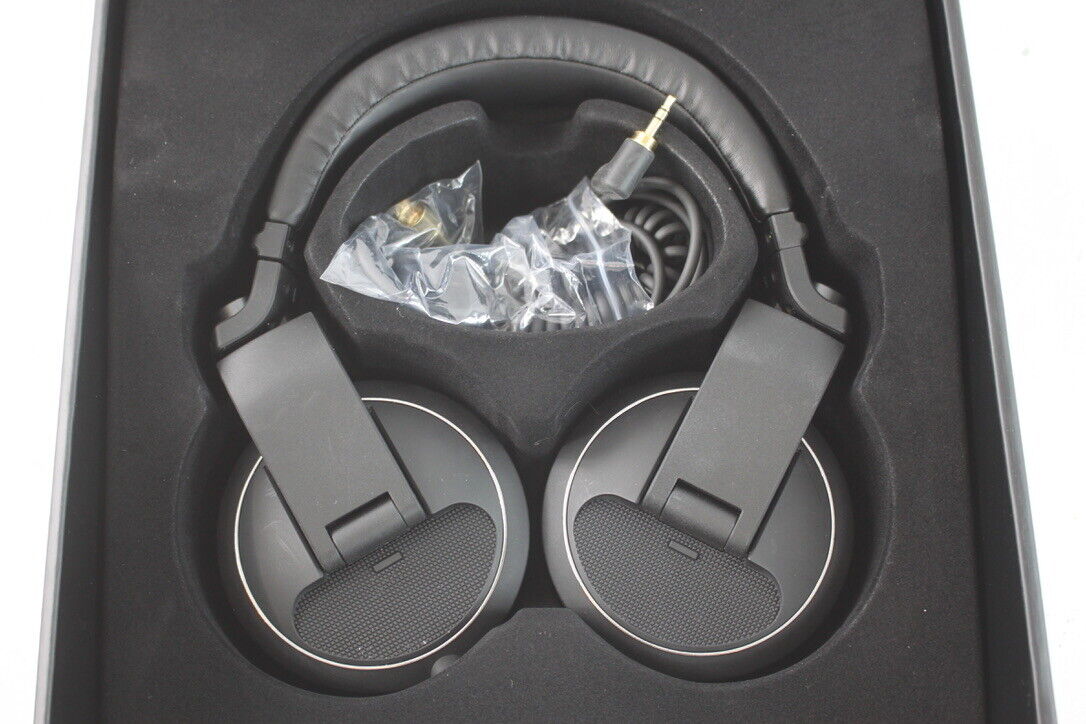 DEFECTIVE Import - Pioneer DJ #R9622 HDJ-X5 Headphones Black NEW