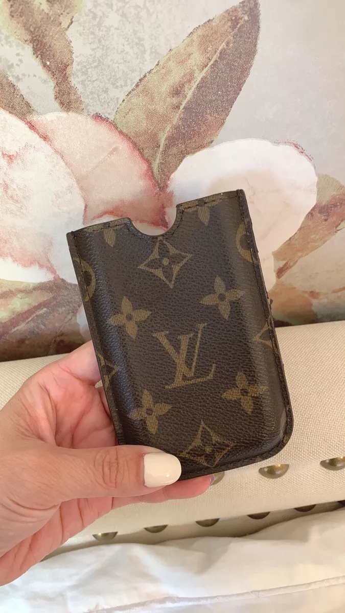 louis vuitton cell phone Holder