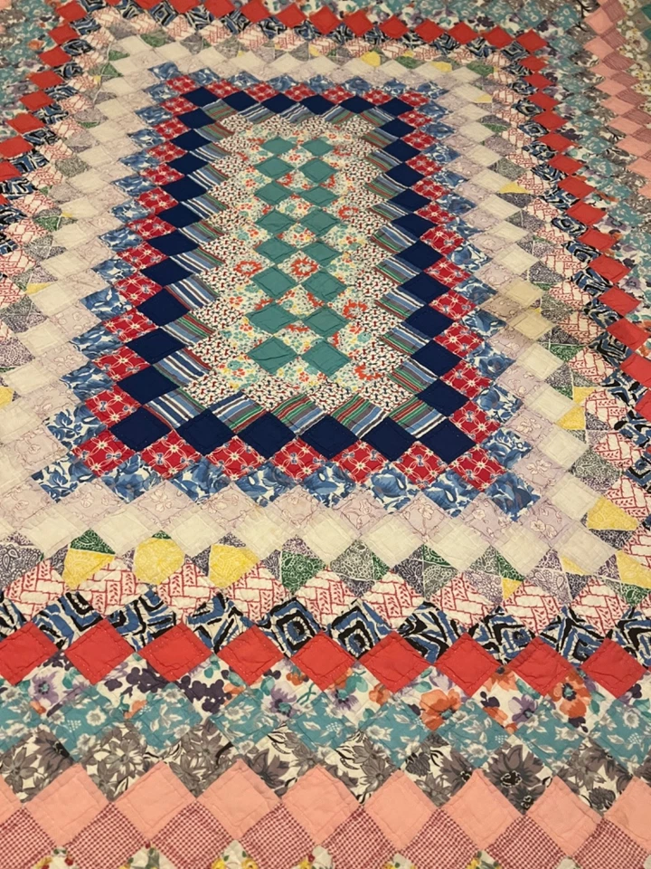 Vintage Trip Around the World Hand Pieced & Quilted Feedsack Queen Quilt - Image 3 of 4