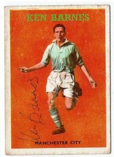 KEN BARNES signed 1959 A&BC Red Back card #29 MANCHESTER CITY †2010