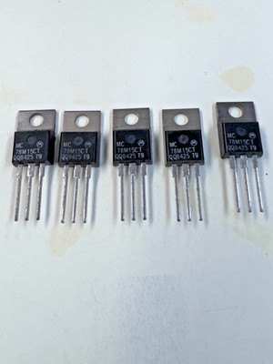 MOTOROLA MC78M15CT LDO VOLTAGE REGULATOR 15V 0.5A TO-220 - LOT OF 5