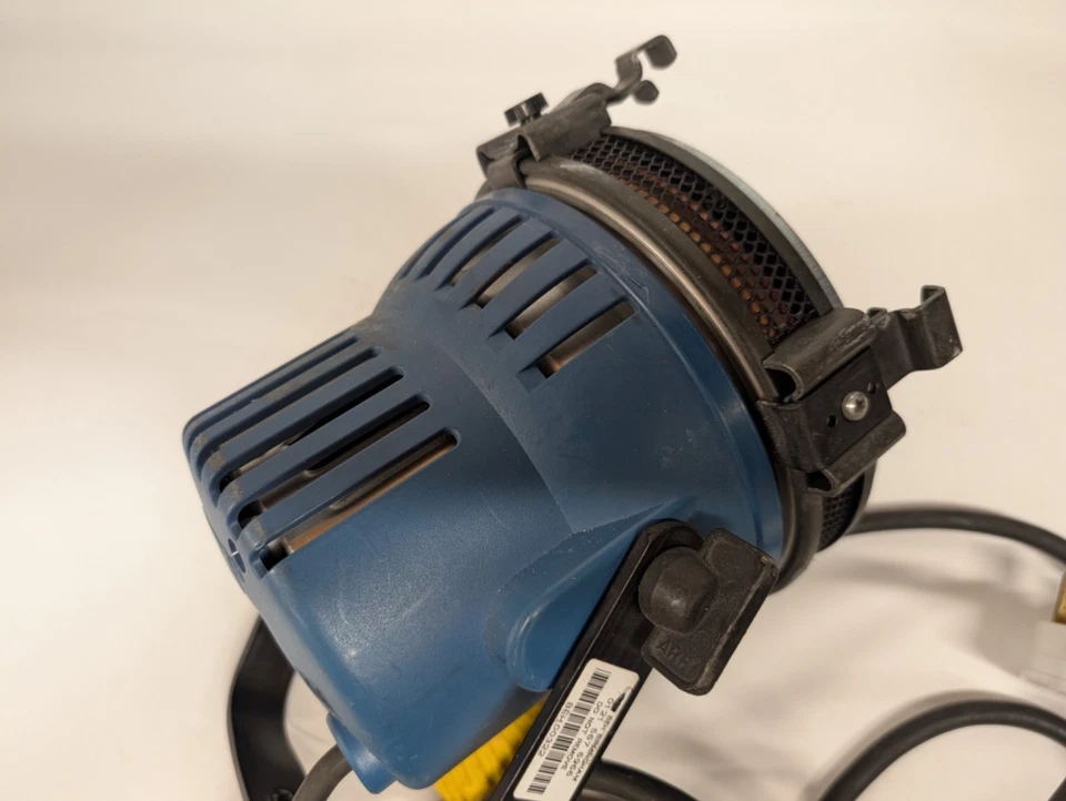 Arri Arrilite 800W Tungsten Film Video Light working with bulb tested - Image 4 of 4