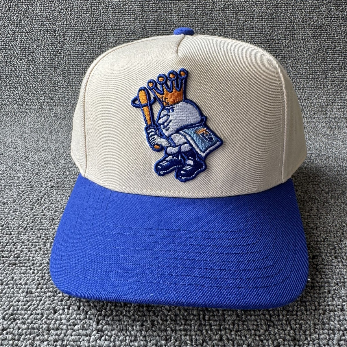 Mitchell & Ness LA Kings Retro Snapback Hat Cream Blue NHL Cap