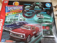 Auto World Showroom Shootout Battle of the Dealerships Slot Car Race Set NIB