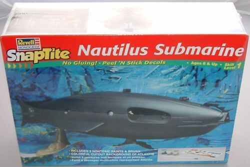 20,000 LEAGUES UNDER THE SEA : NAUTILUS SUBMARINE PLASTIC MODEL KIT  - 第 1/11 張圖片