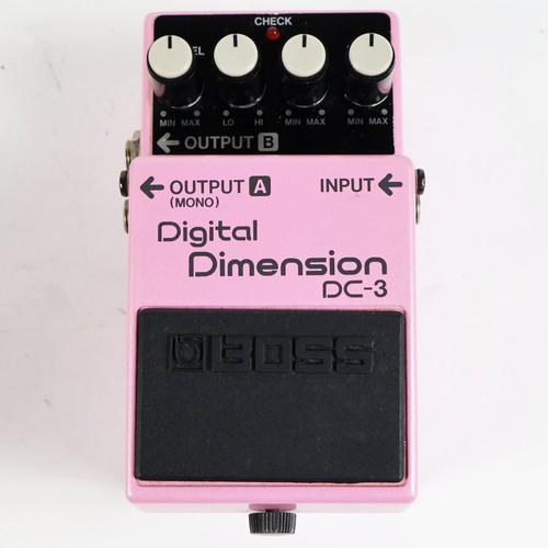BOSS DC-3 Digital Dimension Chorus Guitar Effects Pedal Vintage Tested Japan