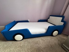 Car Racing Theme Blue Twin Bed Frame for Kids with White and Yellow Accents