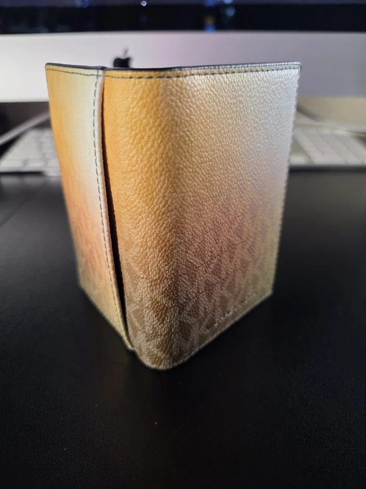 Cartera Michael Kors para hombre Foto 3 de 4