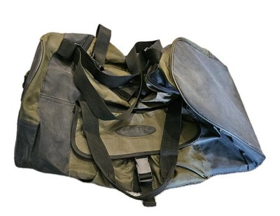 Curve Duffle Bag, Zippered Closure, Outside Pocket Pre-owned (Overnight Travel)