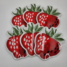 Set of 6 Stawberry Plastic 7 inch Plates Indoor / Outdoor