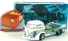 Kaido House x Mini GT Volkswagen T1 Kaido Works V1 🟦⬜ KHMG220 🏆 CHASE 🏆