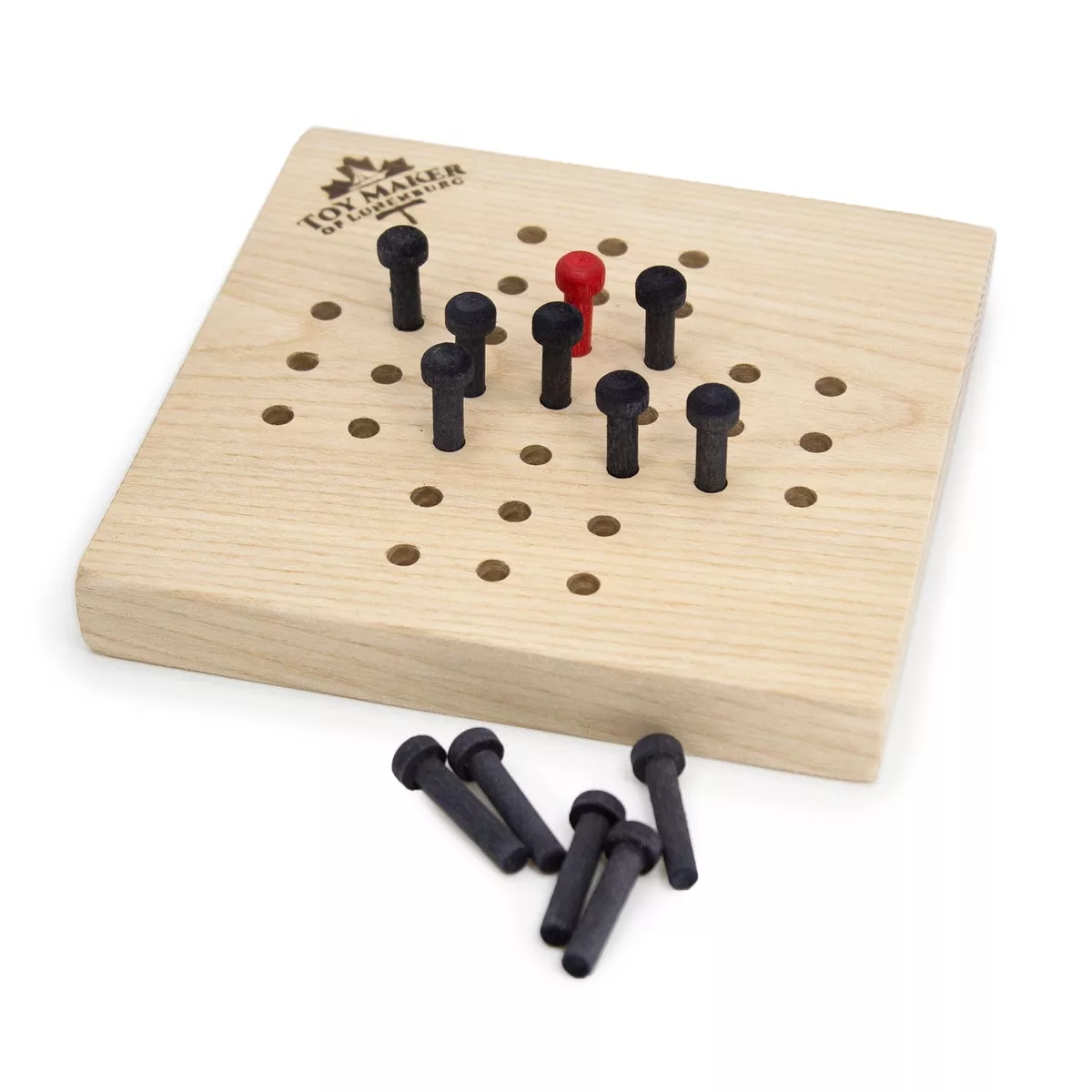 English Solitaire game jumping pegs into empty holes.