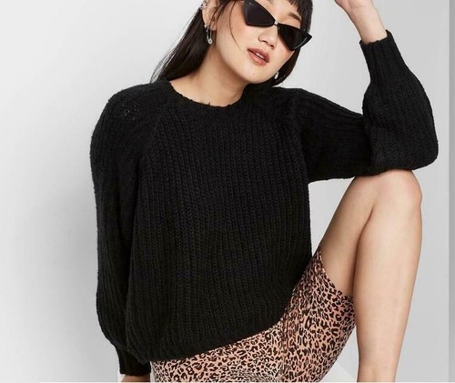 Women's Crewneck Raglan Pullover 