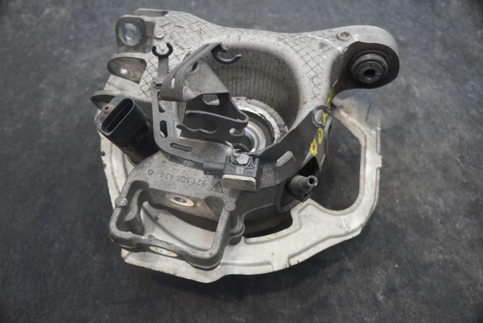 Buje de rueda trasero derecho 971505436B OEM Porsche Panamera 971 2017-18 Foto 4 de 4