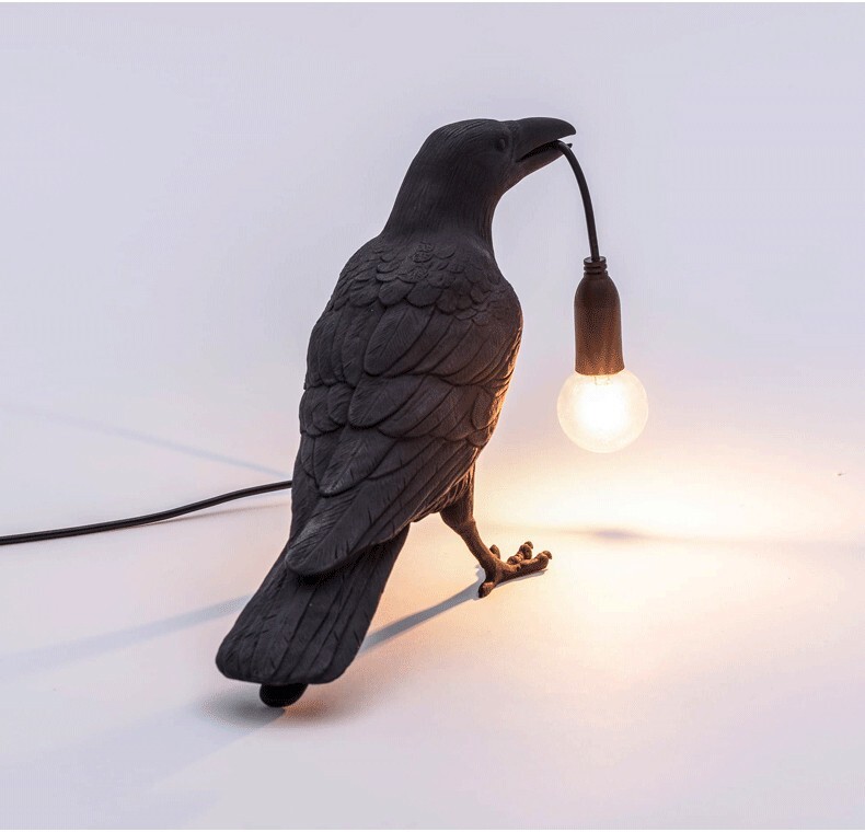 Lampe corbeau gothique noire en résine decorative pour salon