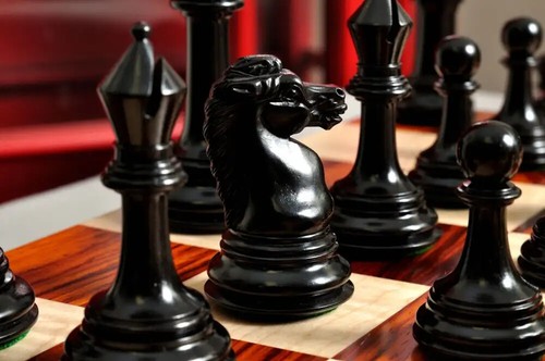 BCC Royal Series Luxury Chess Pieces - 4.4" King - Genuine Ebony & Boxwood - Picture 5 of 12