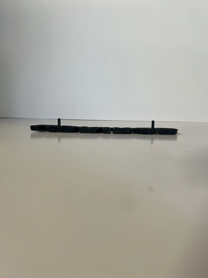 Ford Courier 1979 1980 guardabarros emblema placa de identificación de plástico insignia Foto 3 de 4