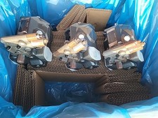 (3) Bosch  Rexroth A10VSO18DFR/31R VKC62N00 Hydraulic Pump R902502736