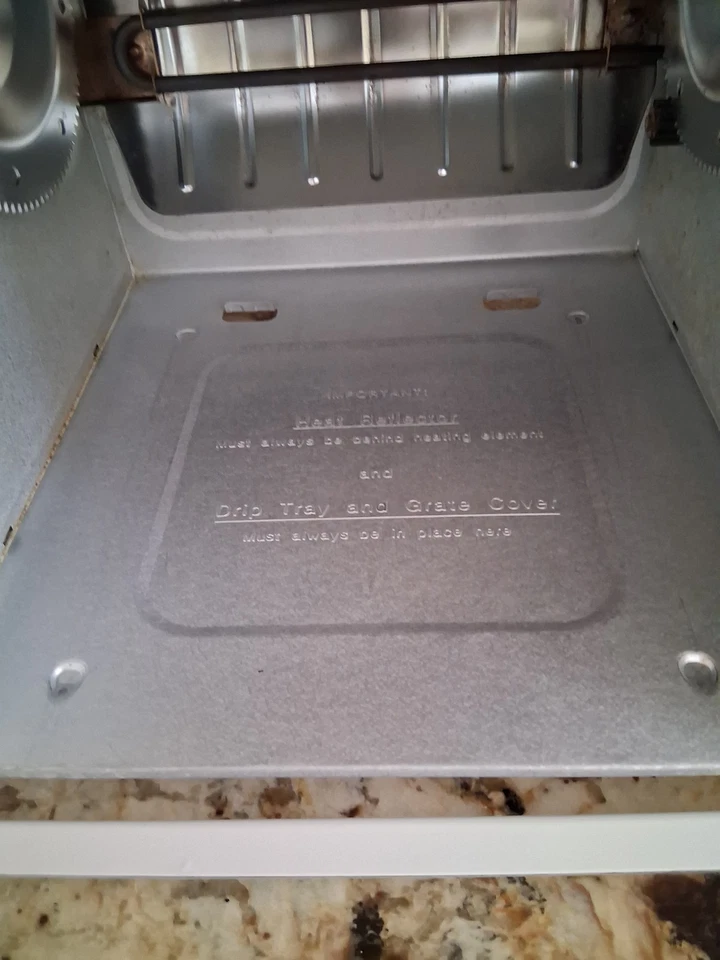 Ronco Showtime 烤架和烧烤炉 型号 4000 白色 全尺寸 工作,干净! — 第 2/4 张图片