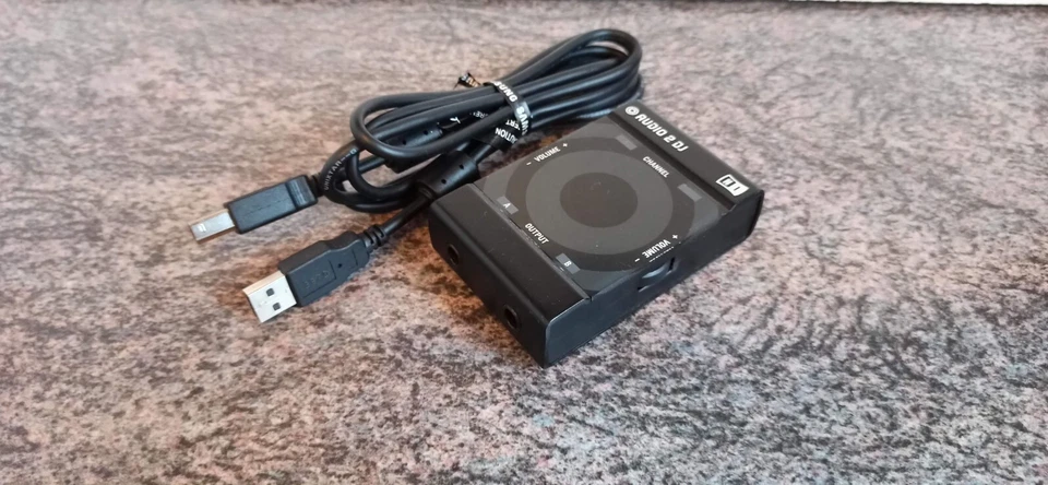 native Instruments Audio 2 DJ