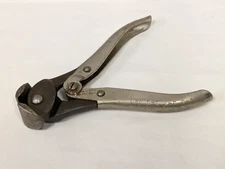 British Army Vintage End Wire Cutters Cutting Pliers Maun Industries Dated 1989