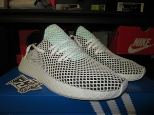 deerupt runner core black