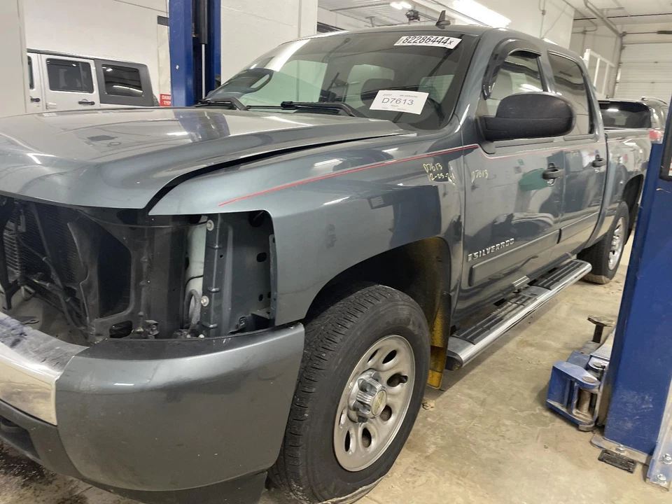 Used Speedometer Gauge fits: 2007 Chevrolet Silverado 1500 pickup new style smoo - Image 2 of 4