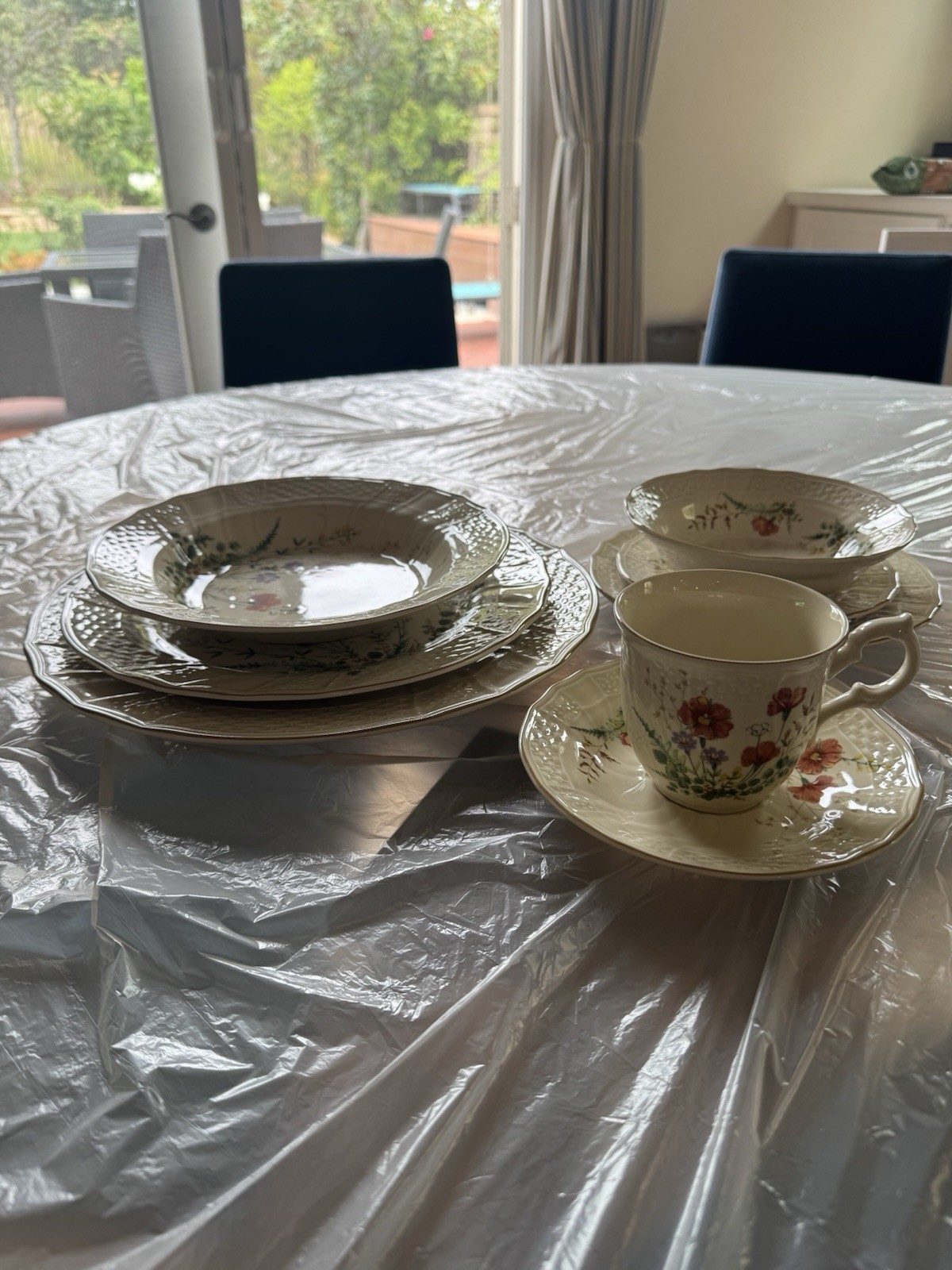 Mikasa Margaux Fine Ivory D1006 Tea Cup and Saucer Set