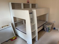bunk beds with mattresses x 2