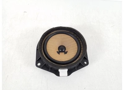 TOYOTA YARIS VERSO P2 Subwoofer 86160-52030 1.30 Petrol 2002 21436397 - Photo 1/3