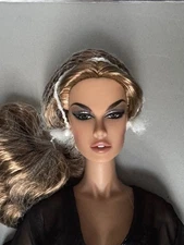 Integrity Toys DUSK IN BLOOM LUCHIA ZADRA Dressed Doll