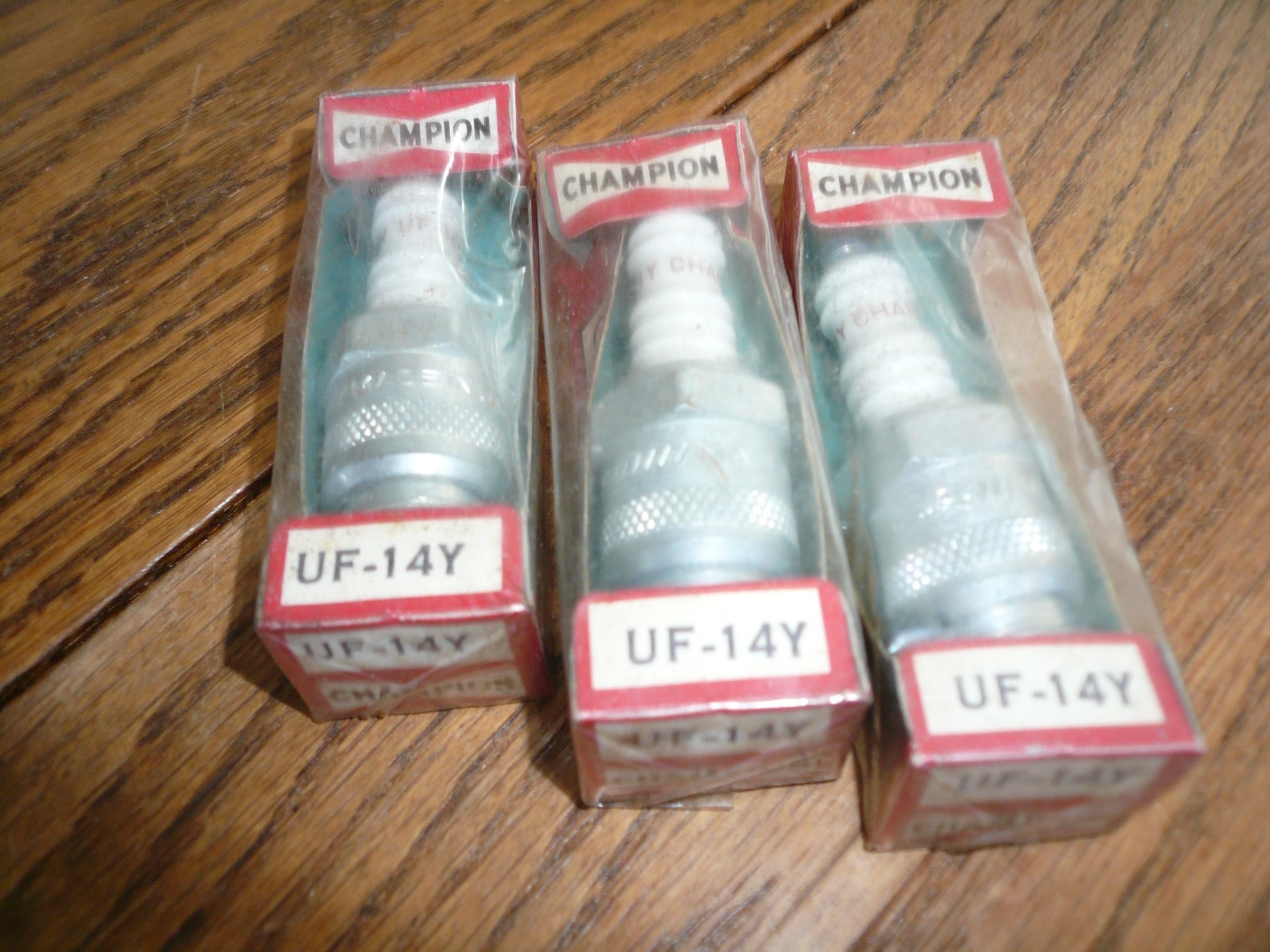 NOS Champion Spark Plug Turbo Action UF-14Y Ford Mercury Cougar Mustang Galaxie