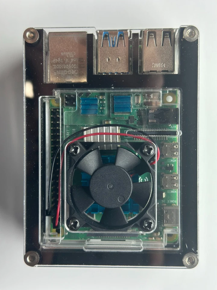 Raspberry Pi 4 Model B Quad Core 1.5GHz 2GB RAM, 32 SD, PS with clear case. - Image 3 of 4