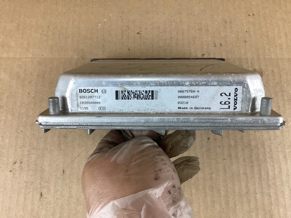 Unidad informática módulo de control del motor Volvo XC70 2003-2004 ECU ECM 0261207712 Foto 3 de 4