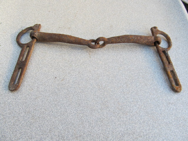 Foto 1 di 9