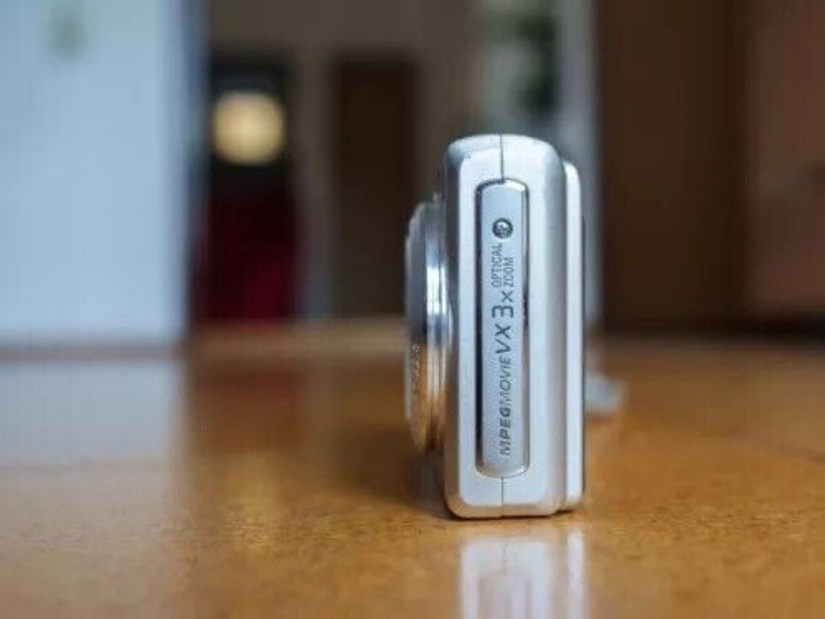 Sony Cybershot DSC W200 12.1MP 3x Optical Digital Camera