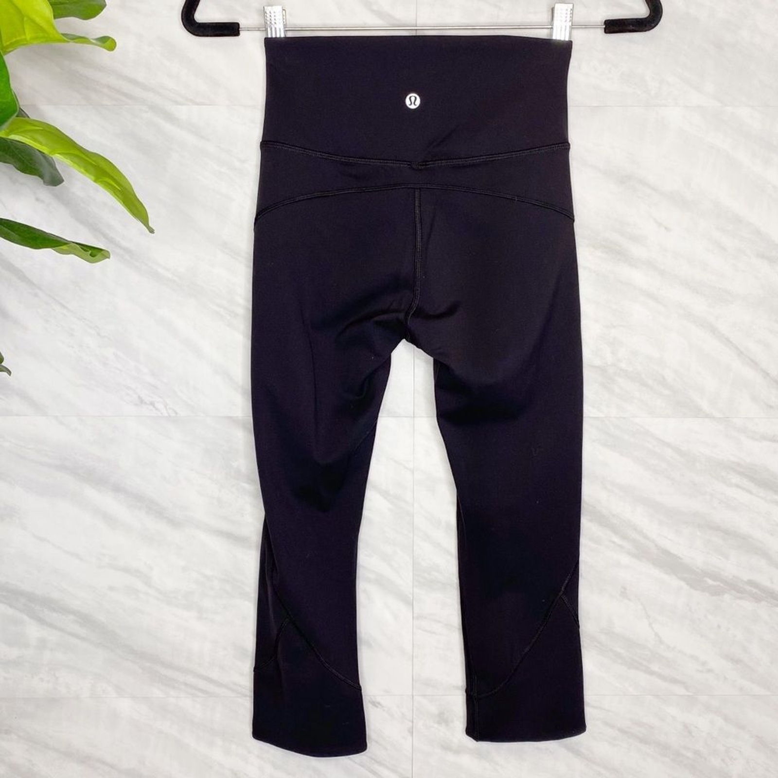 Lulmon High Waist Black Cropped Leggings Size 4