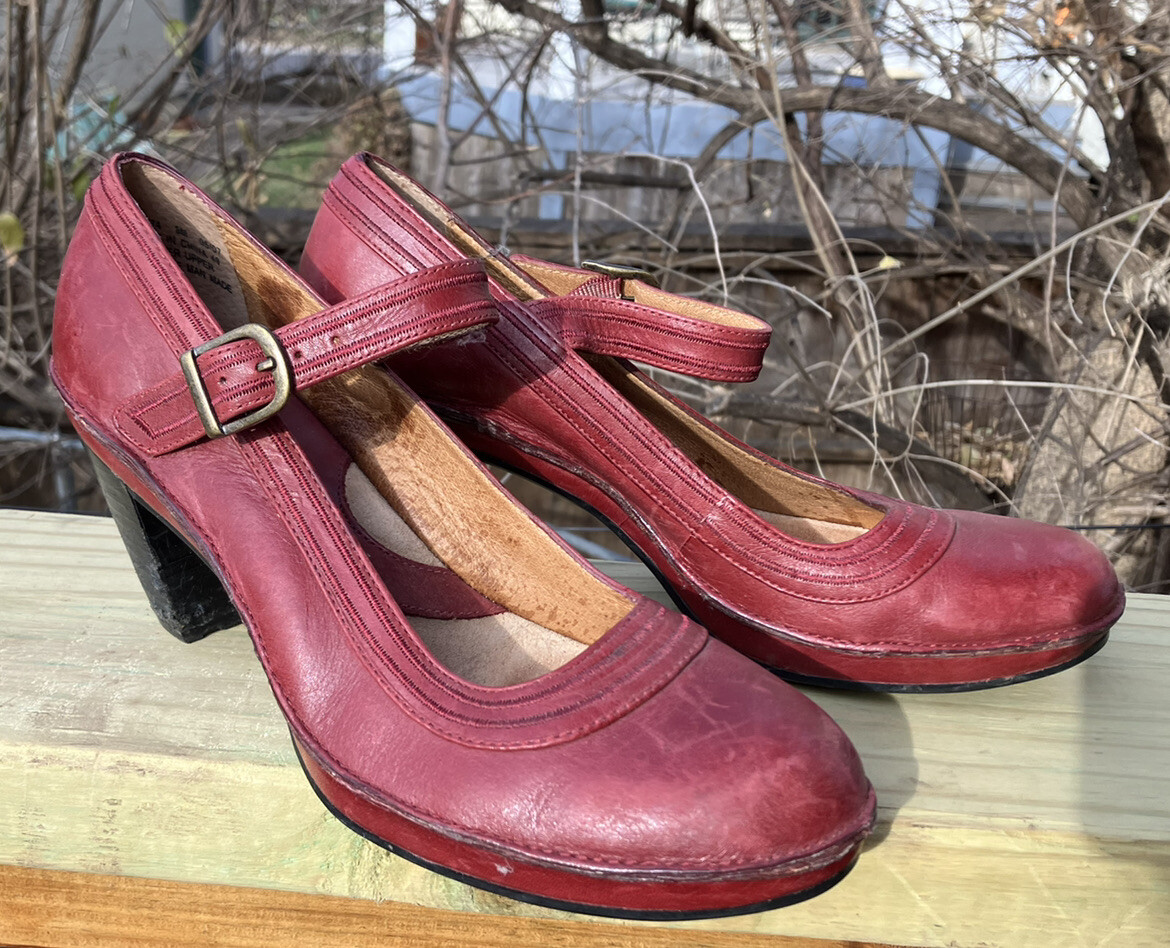 Clarks Artisan Women Mary Jane Clog Heels Sz 8 Red Le… Gem