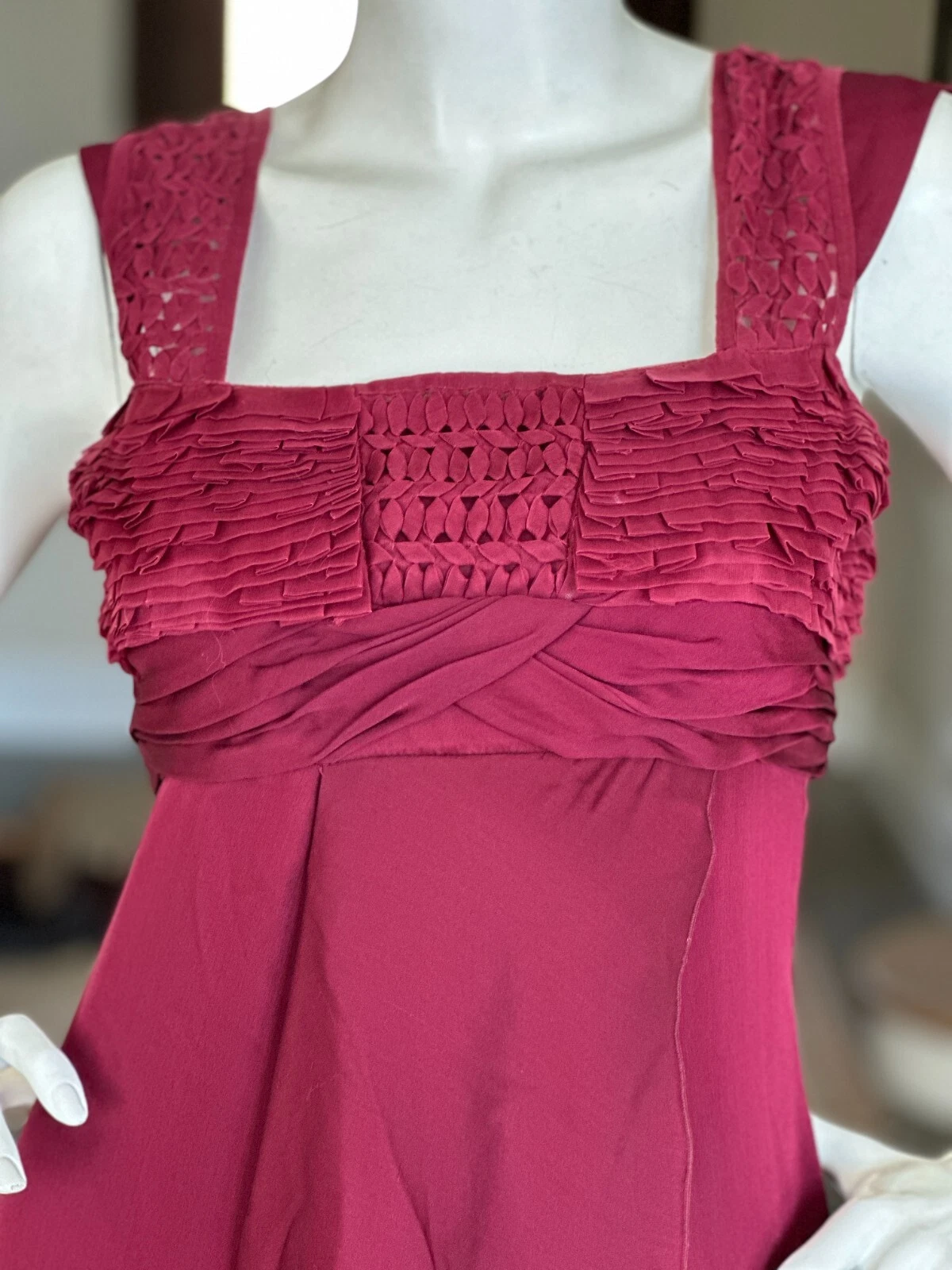 Abito da sera Valentino vintage anni 80 in seta rossa con corpetto plissettato