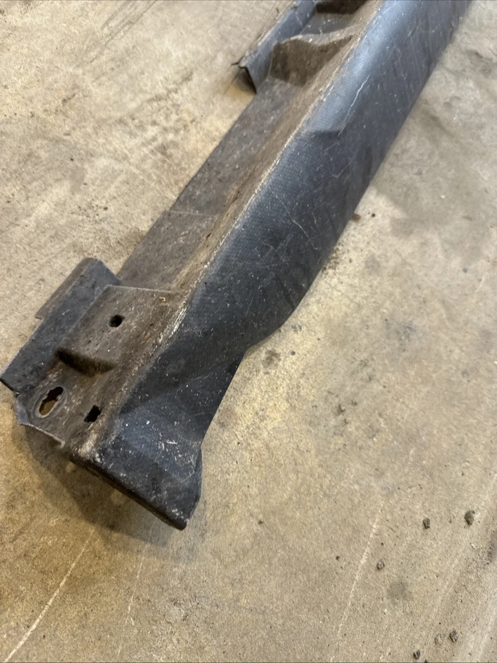 2013 2014 2015 2017 Subaru XV Crosstrek pasajero faldón lateral panel basculante derecho Foto 3 de 4