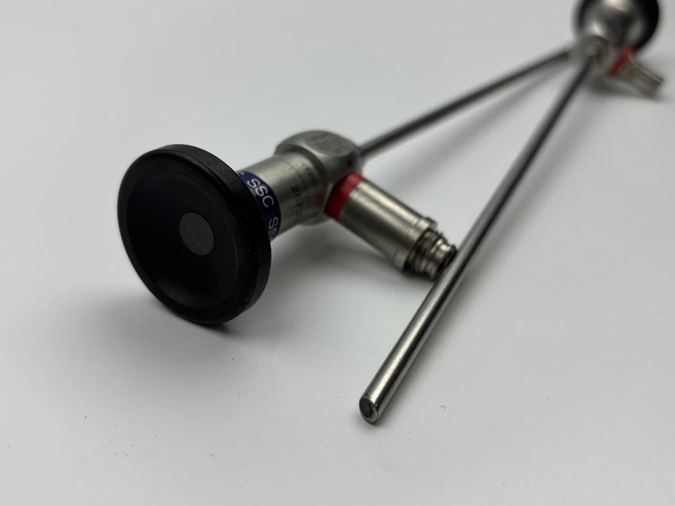 usado de artroscopio autoclave KARL STORZ 28731BWA Hopkins 4 mm 30 grados Foto 2 de 3