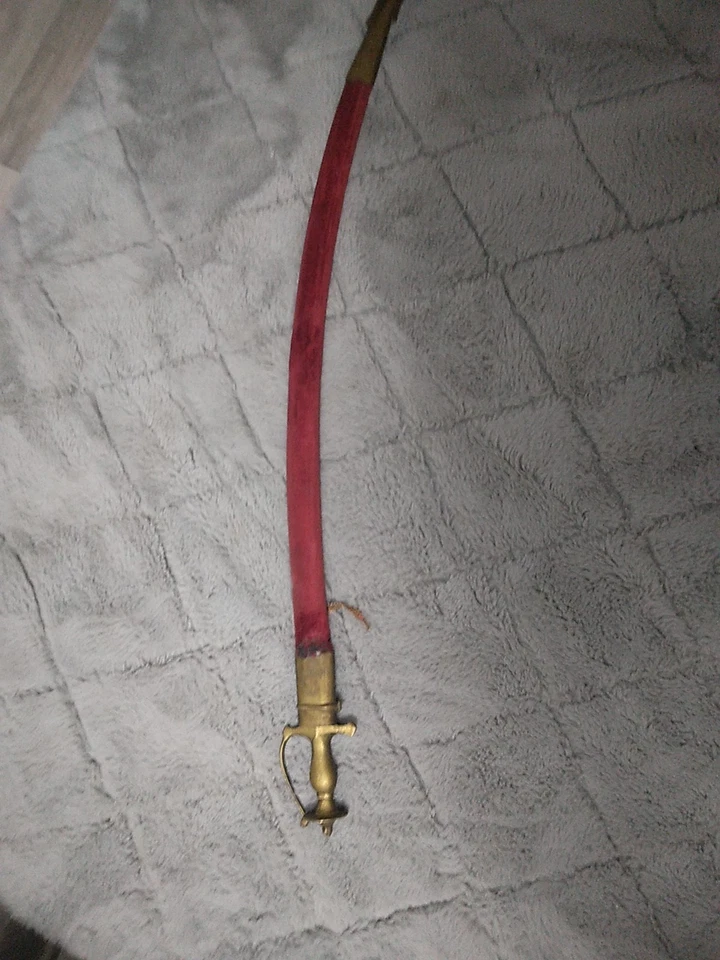 Vintage Sword Made in India Persian Red Velvet Sheath 36” Blade Antique Rare - Image 4 of 4