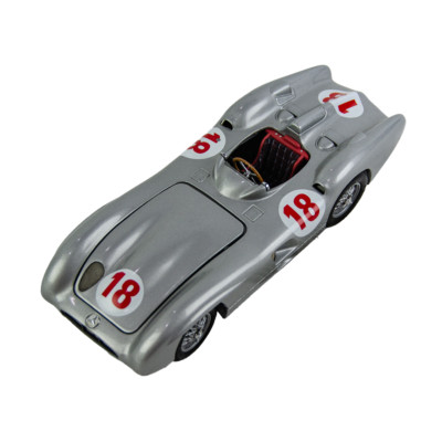 CMC メルセデス　ベンツ　Mercedes Benz W196R シーエムシー CMC 1/18 Mercedes-Benz W196R 1954/55 Streamliner body | eBay