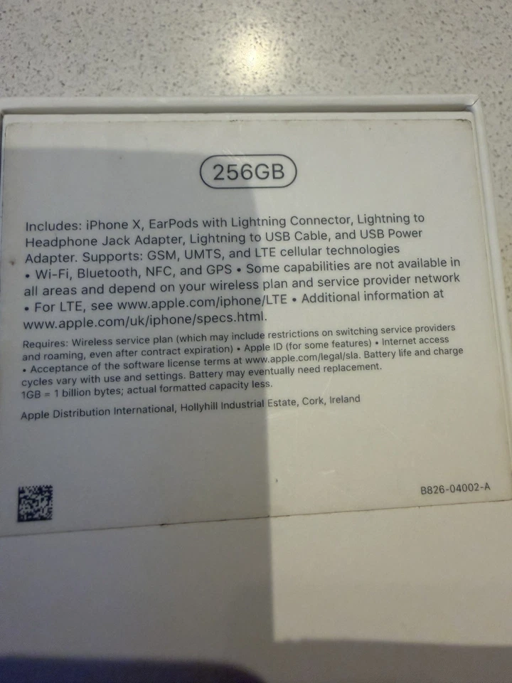 Apple iPhone X - 256GB -Silver- Boxed - Image 2 of 4