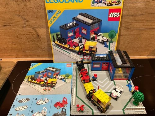 LEGO LEGOLAND classic Town 1966 Car repair shop with box sleeve and instruction